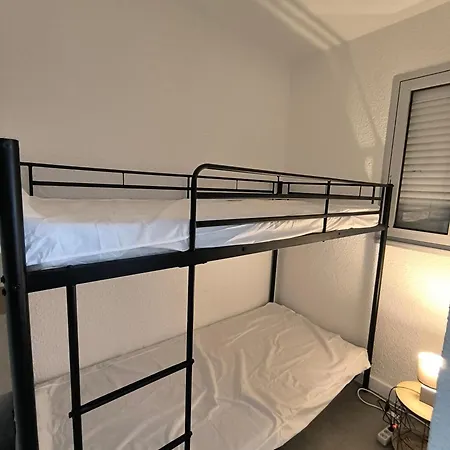 Апартаменты Studio La Desirade Clim, Wifi, Proche Port, Balcon Агд