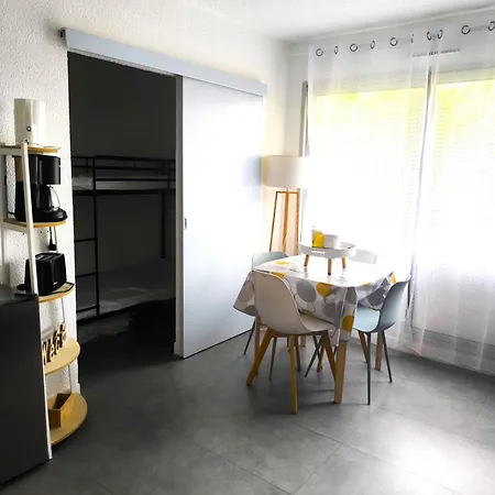 Studio La Desirade Clim, Wifi, Proche Port, Balcon 公寓