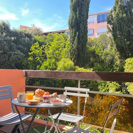 La Desirade Clim, Wifi, Proche Port, Balcon Apartment