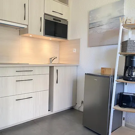 Studio La Desirade Clim, Wifi, Proche Port, Balcon * 阿格德